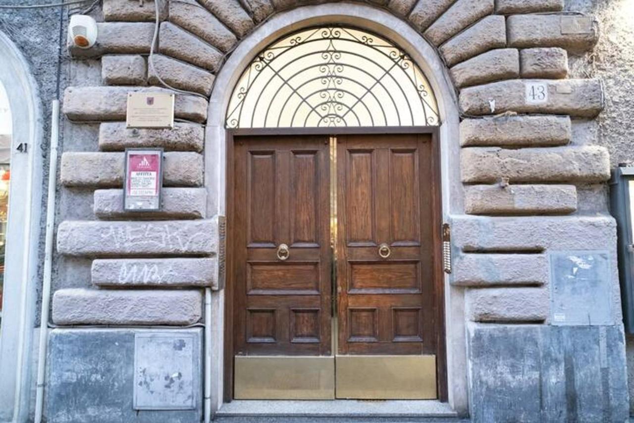Simona's Vatican Buddyrent Lägenhet *